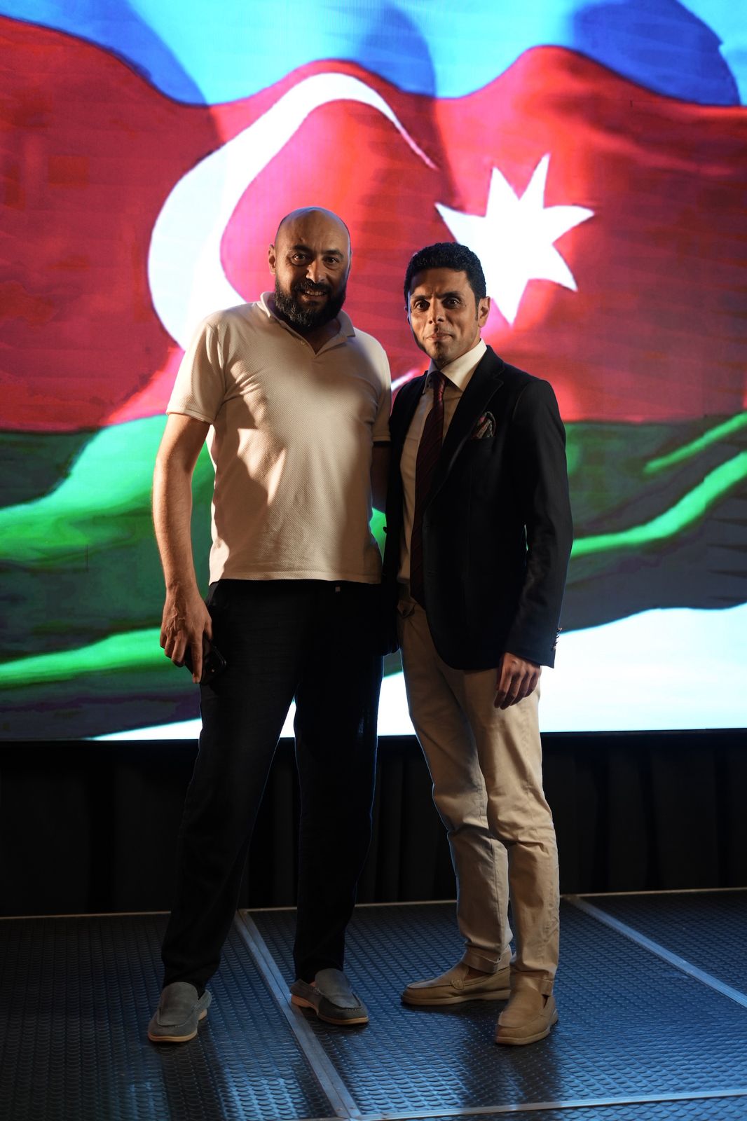 “Var bir xanım” – Gücün, zərifliyin və humanistliyin rəmzi Mehriban xanım Əliyevaya Əməkdar Artist Zaur Əmiraslanovdan və kinorejissor Faiq Nağıyevdən  ithaf