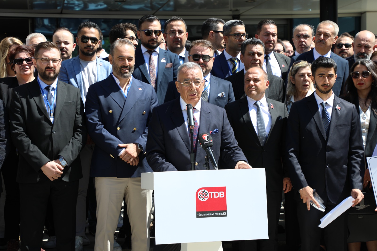 Türk Dişhekimleri Birliği: “TUK Kararı Dişhekimliğinin Geleceğini Tehdit Ediyor”