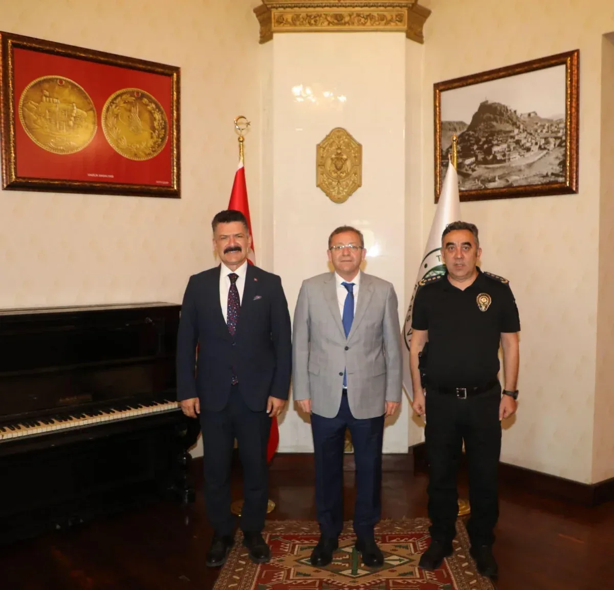 Vali Ziya Polat, İl Emniyet Müdürü Tombul ve Polis Başmüfettişi Esertürk’ü Kabul Etti