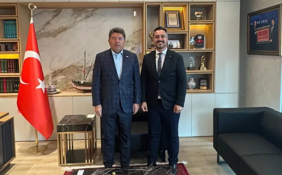 Eski Adalet bakanı Yılmaz Tuç’tan Kumluca’ya destek sözü