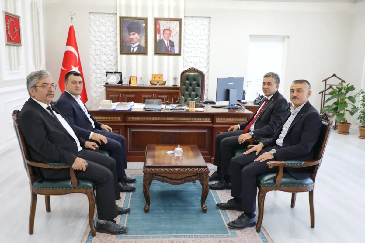 Ağrı Milli Eğitim Müdürü Çakan, Patnos'ta okullardaki hazırlıkları inceledi