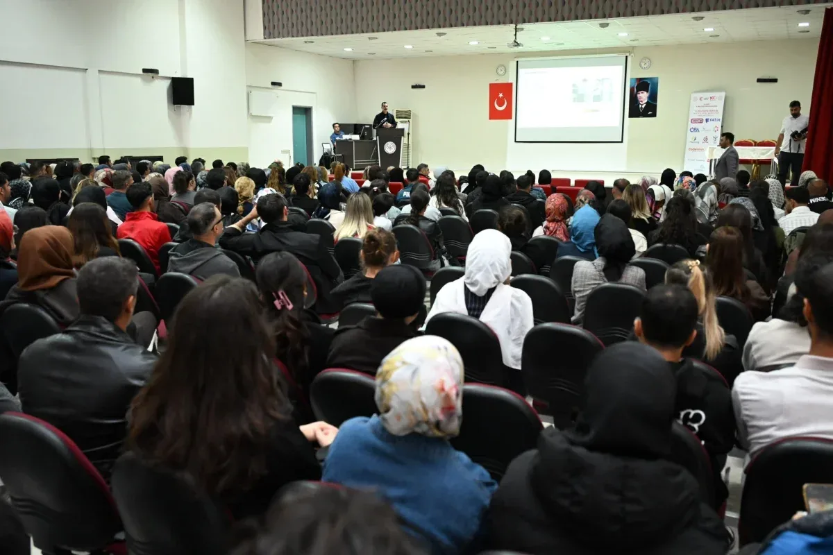 Elazığ’da okul bahçe görevlilerine güvenlik eğitimi verildi