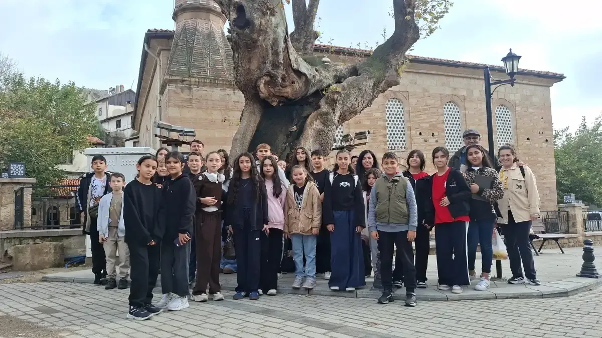 150 öğrenci Beypazarı’nın tarihi ve kültürel mirasını keşfetti