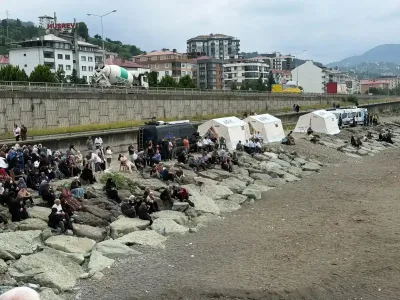 Rize Çayeli’nde denizde kaybolan 10 yaşındaki çocuk için arama çalışmaları sürüyor