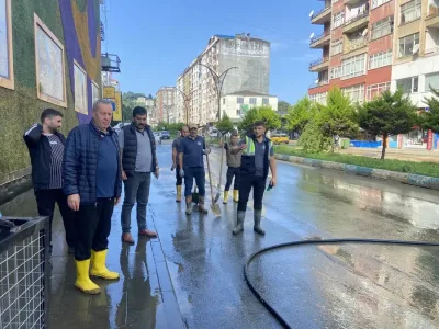 Pazar’da sel sonrası temizlik seferberliği